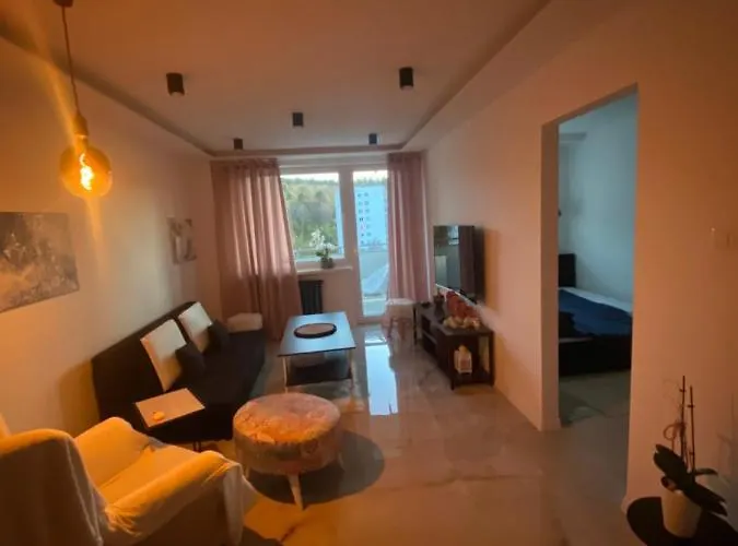 Z Balkonem I Widokiem Na Morze W Sopocie Blisko Opery Lesnej דירה סופוט